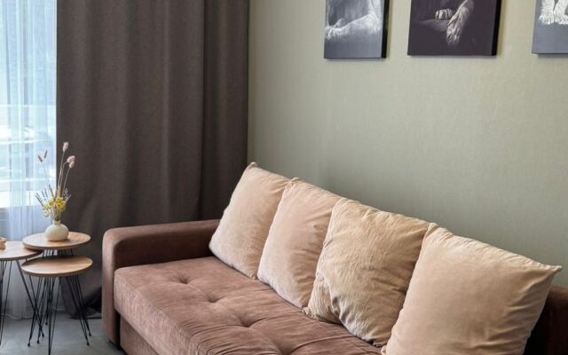 Daryn Apartments