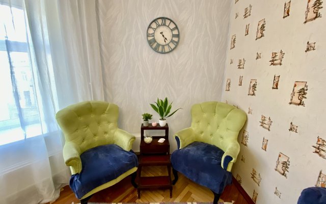 Cozy Family one-bedroom Nevsky 13 with a balcony and parking Flat