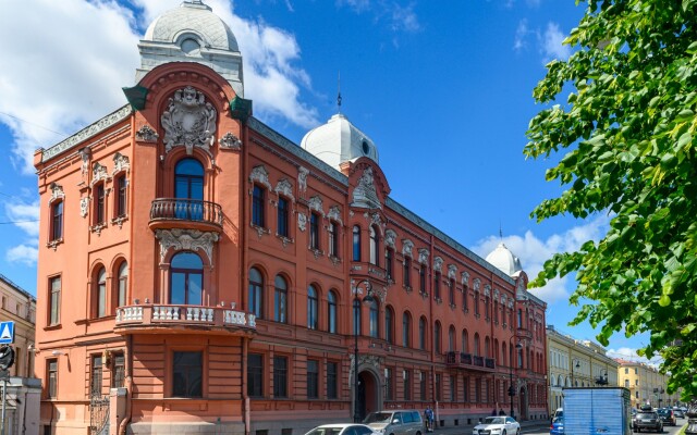 Апартаменты Let Your Flat Makarova