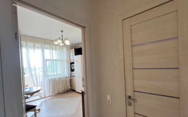 V Novom Elitnom Dome V Tsentre Goroda Flat