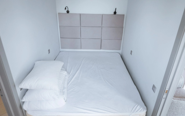 "Банный Остров"