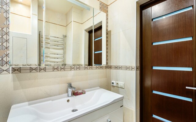 Komarova 12 Flat