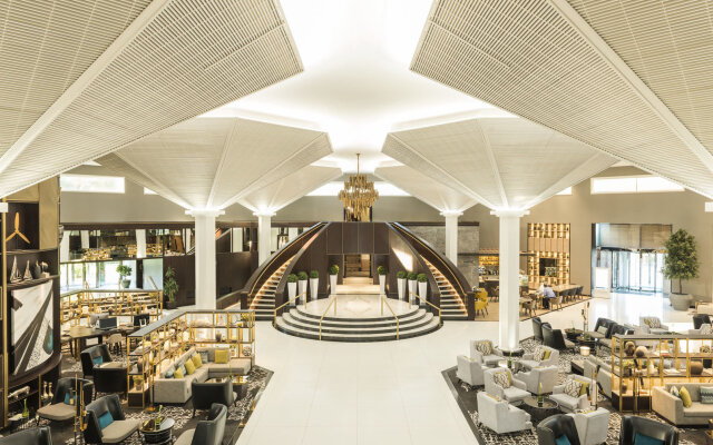 Le Meridien Dubai Hotel & Conference Centre