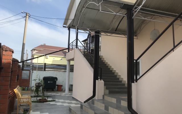 Aura Guest house