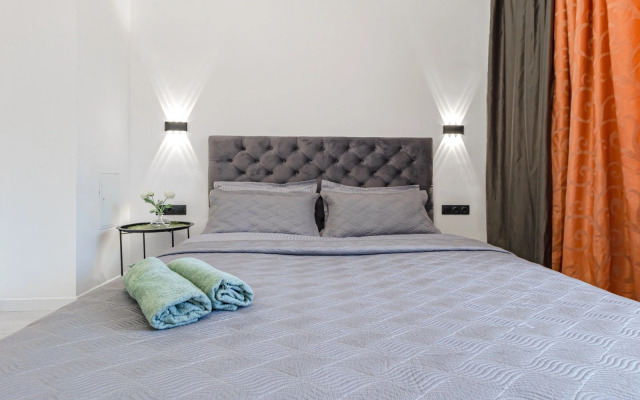 Svetlye Ryadom S Abudabi Apartments