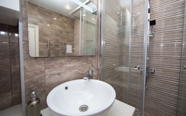 U Moyra V Sochi - Otdykhaite S Komfortom Flat