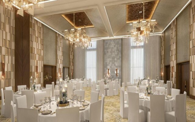 Holiday Inn Dubai al-Maktoum Airport, an IHG Hotel