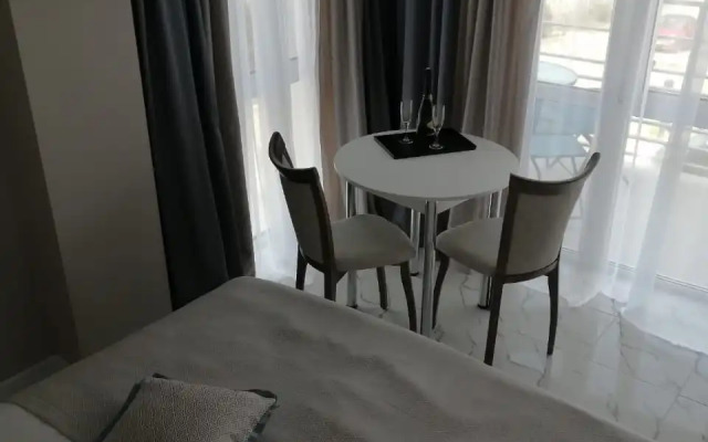 Апартаменты Fiolent Village Аngetur