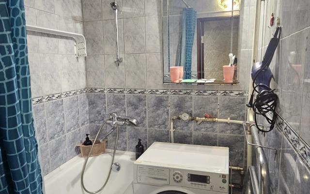 Prostornaya dvukhkomnatnaya vozle plyazha Flat