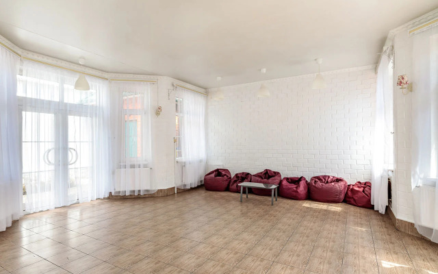 Dom S Basseinami I Zalom Anstar House Kapustino Chastny i Dom
