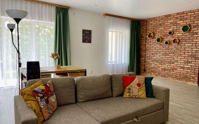 Semeynye Dvukhkomnatnye S Terrasoy Na Glavnaya 21L Apartments