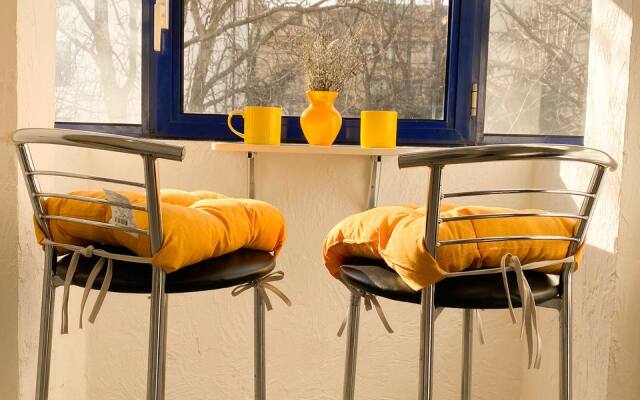Happiness Live in the center of Sevastopol Apartment