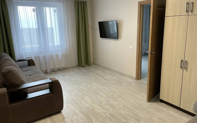 Odnokomnatnaya 36 M² 2 Krovati Flat