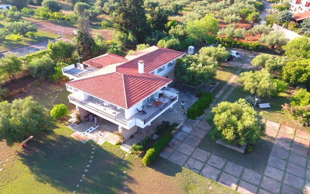 Rika's Seaside Nikiti Villa