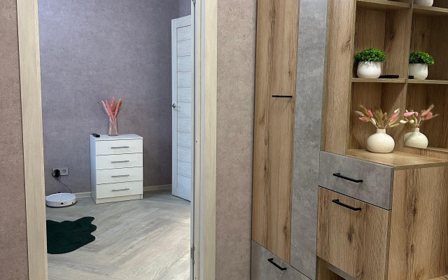 Yevrodvushka S Garderobnoy Flat