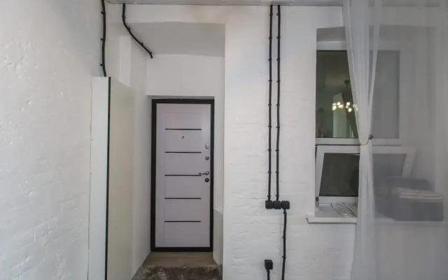 Novye trekhurovnevye apartamenty s vyhodom na Arbat Apartments