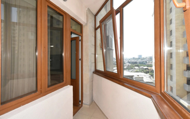 3-K v Novostroyke, Ulitsa Argishti, Gl933 Flat