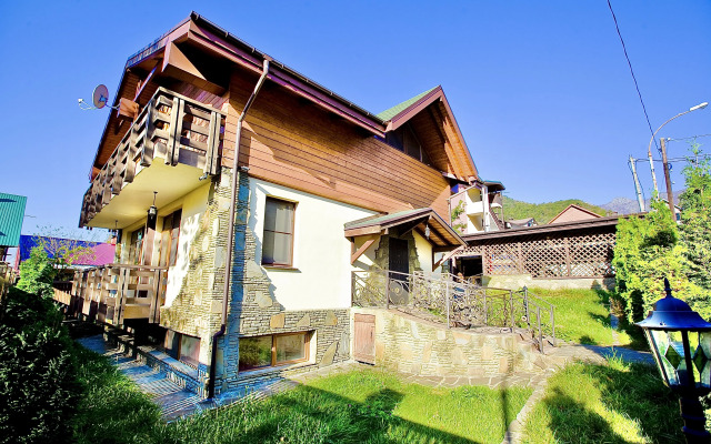 Шале Коттедж с подогреваемым бассейном