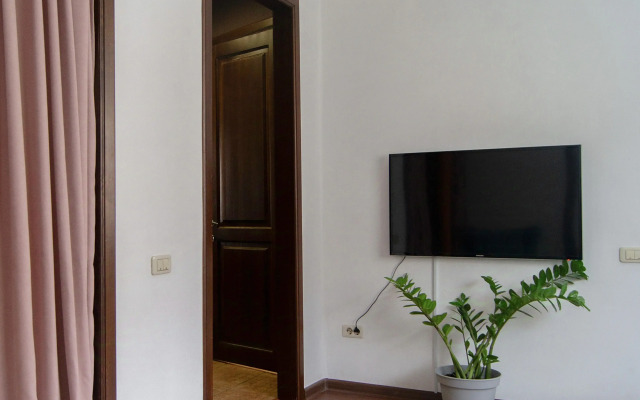 V Samom Tsentre S 4 Razdelnymi Mestami Flat