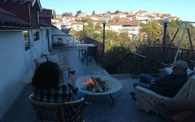 Отель Three Gracia