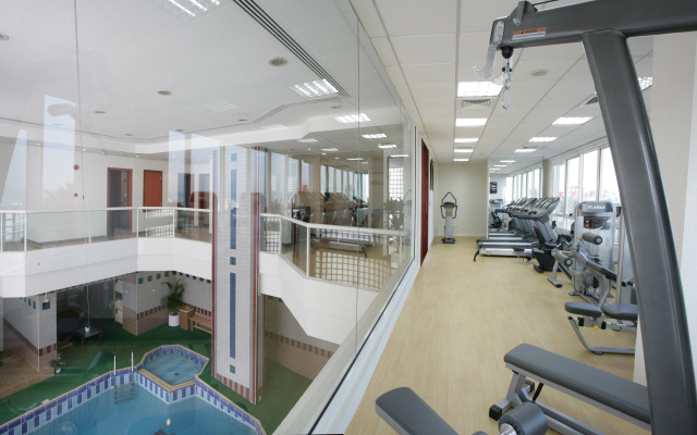 Ramada By Wyndham Beach Hotel Ajman