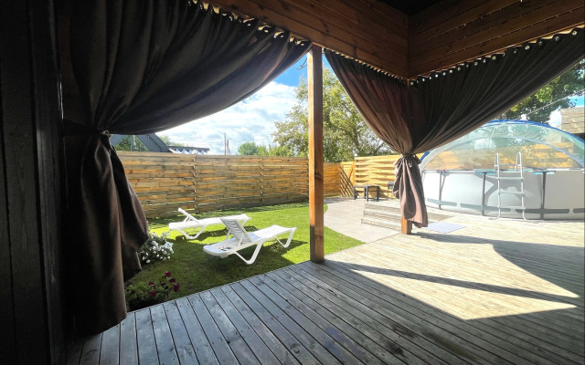 Гостевой дом Черный дом в Хвалынске