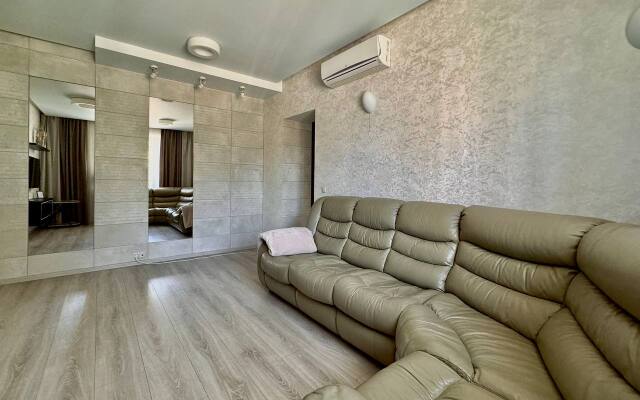 Apartamenty Dizaynerskaya Treshka Ryadom S Ploschad Pobedy