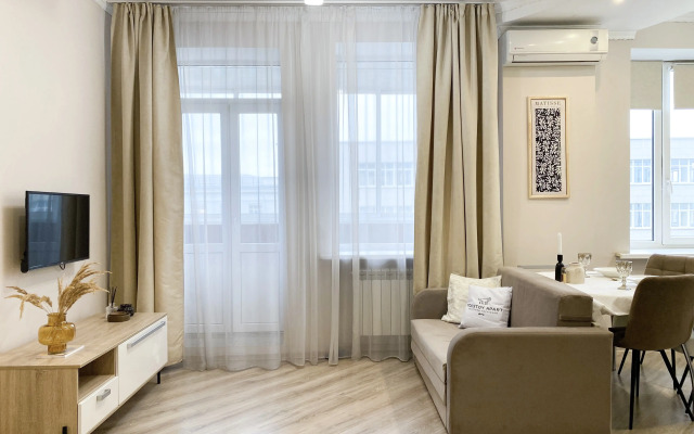 Tolstoy Sovetskaya Apartments