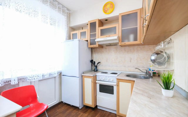 Апартаменты Ватутина, 25 на 4 Человека с Бесконтактным Заселением