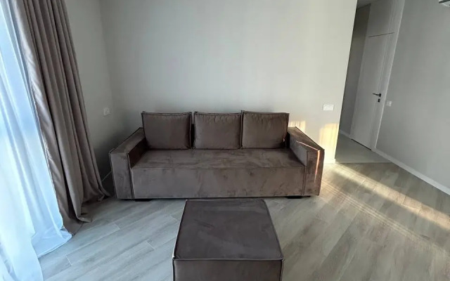 Na Prospekte Dzerzhinskogo Apartments
