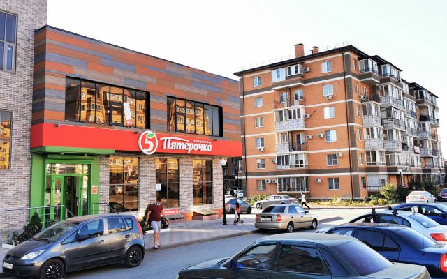Apartments Salyutina 2B flat 192