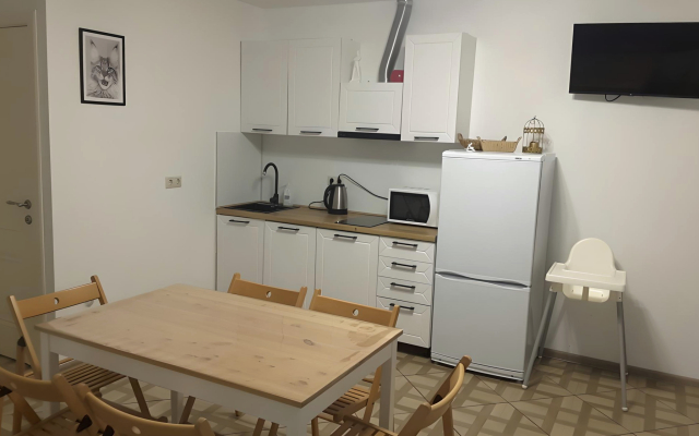 V Zhk Real Khaus Apartments