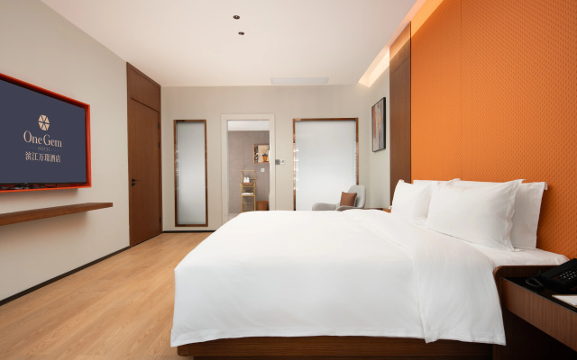 One Gem Hotel