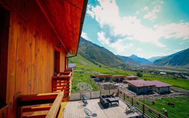 Alpenhaus Hotel Kazbegi