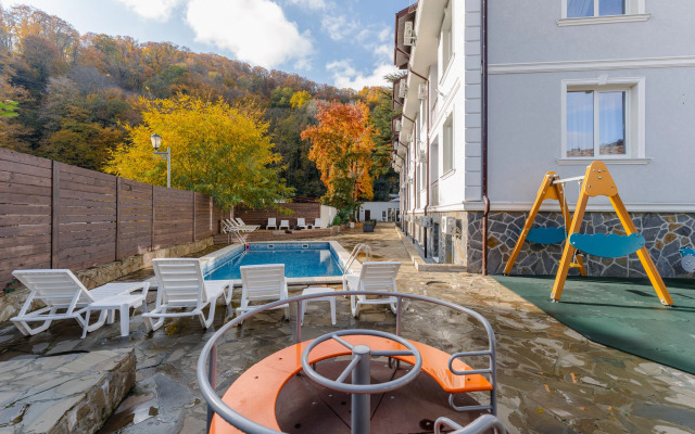 Stilnye apartamenty Green v Matseste Apartments