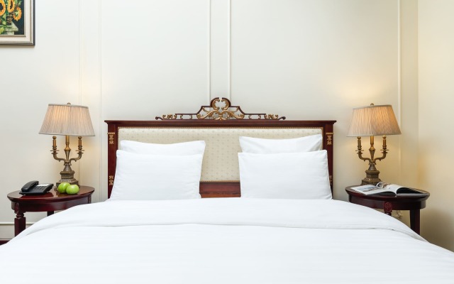 Golden Rooms Hotel