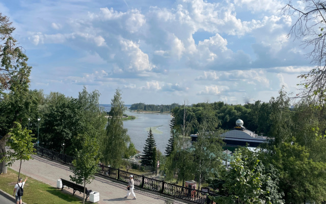 Flat Vidovaya Kvartira Na Naberezhnoy