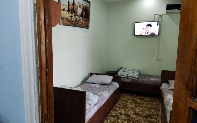 Goziyon Hostel