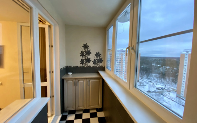 Na ulitse Tvardovskogo 16 Flat