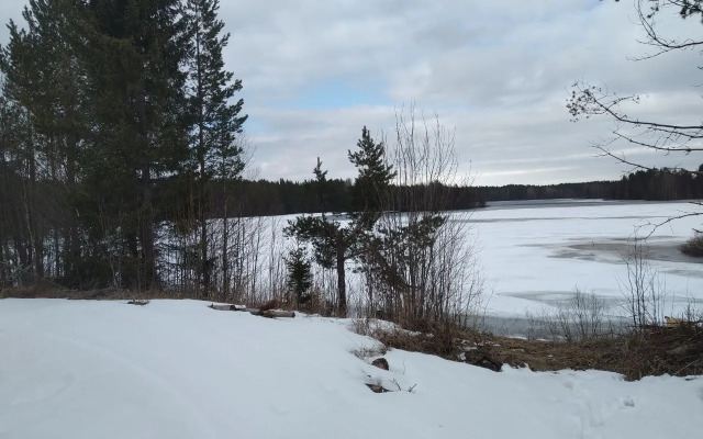 Частный дом у реки Сума