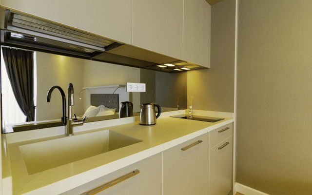 Alliance Palace by Grand City Apartment Hotel