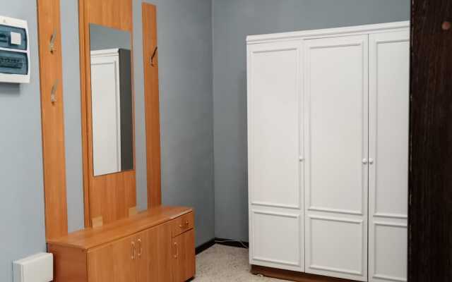Ryadom S Aeroportom Koltsovo Apartments