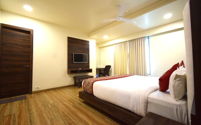 Pari Hotel