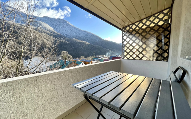 Mountain Hill Apartment