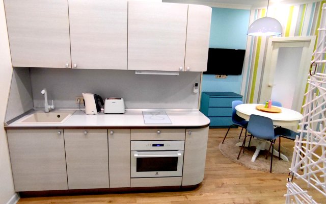 U Morya na Prosvescheniya Apartments