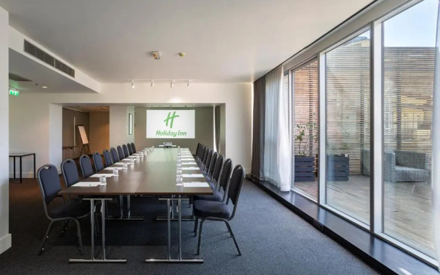 Отель Holiday Inn Тбилиси