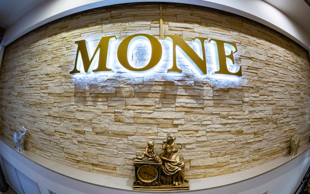 Отель Mone