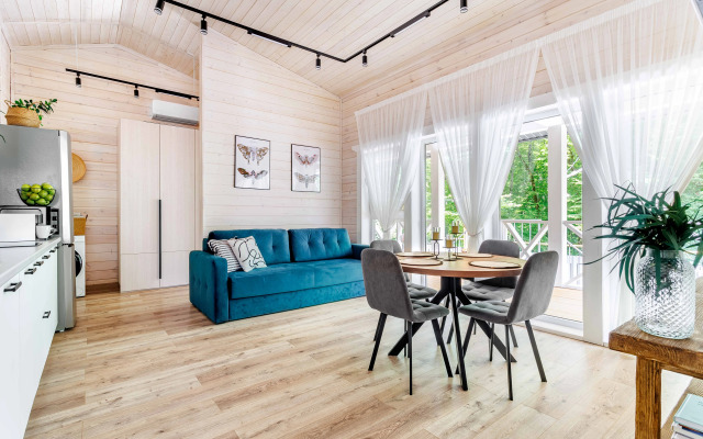 Dom V Lesu Private house