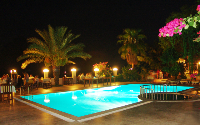 Ford Hotel
