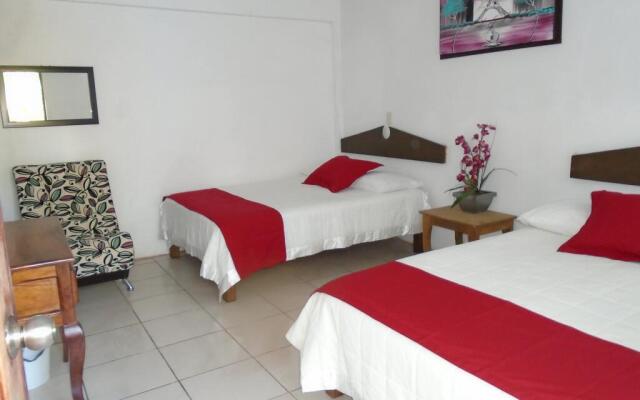 Отель Oasis Cuyutlán by Rotamundos